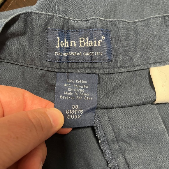 Set of Four Men's Casual Shorts in Blue, Green, Beige, and Cream All Size 38 - Picture 3 of 7